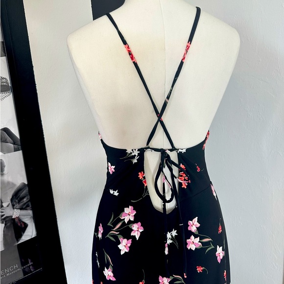 Express Halter Neck Open Back Maxi Dress - Picture 3 of 4